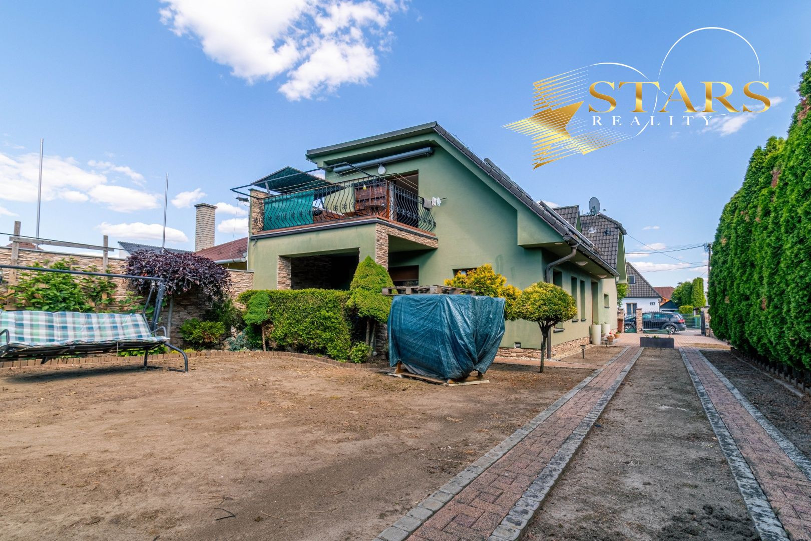 Rodinný dom, ktorý si zamilujete! Komfort, priestor a súkromie v Novóm Meste nad Váhom