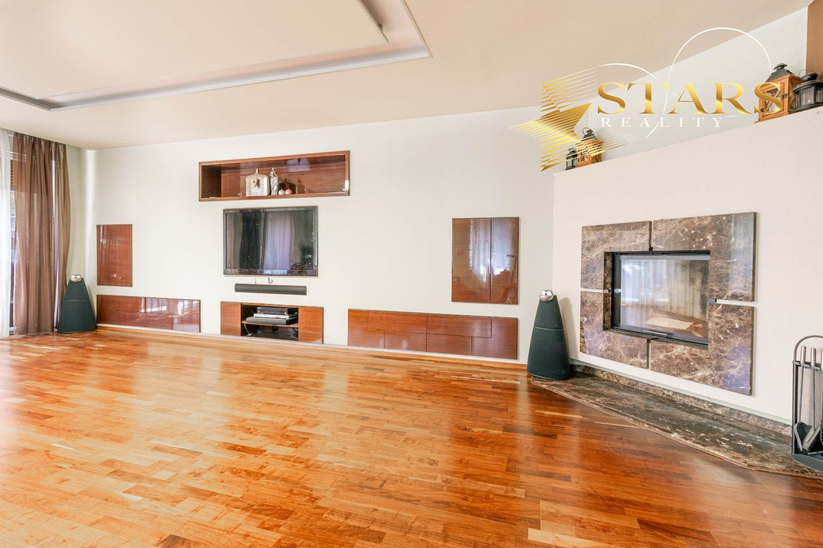 Rodinný dom, ktorý si zamilujete! Komfort, priestor a súkromie v Novóm Meste nad Váhom