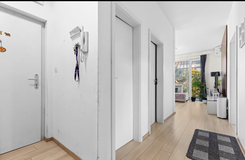 Štýlové bývanie so záhradou pri jazere len 20 minút od Bratislavy