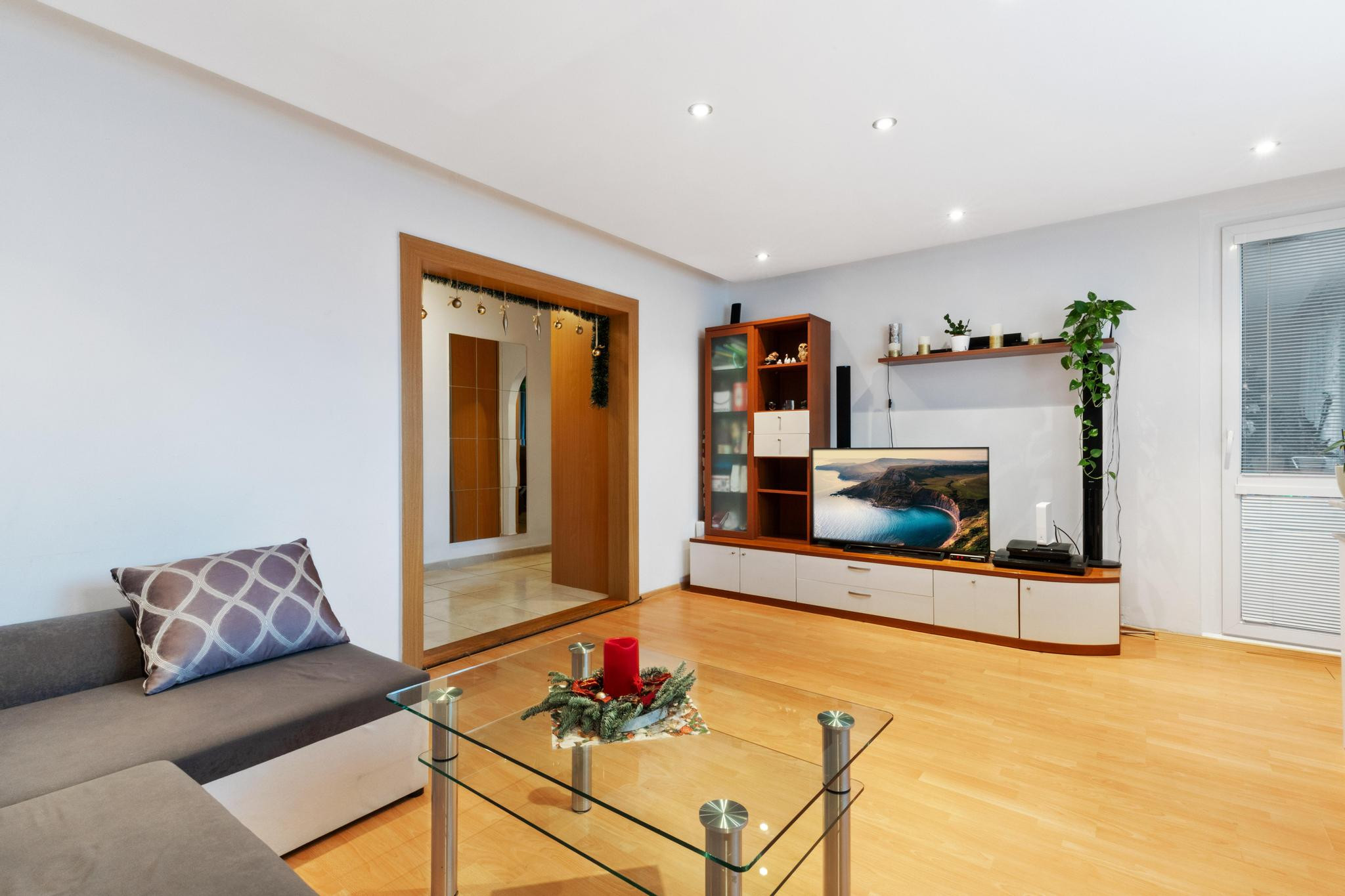 Na predaj 3 izbový byt s loggiou