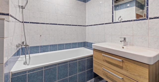 2-izbový byt so súkromnou záhradou v Karlovej Vsi