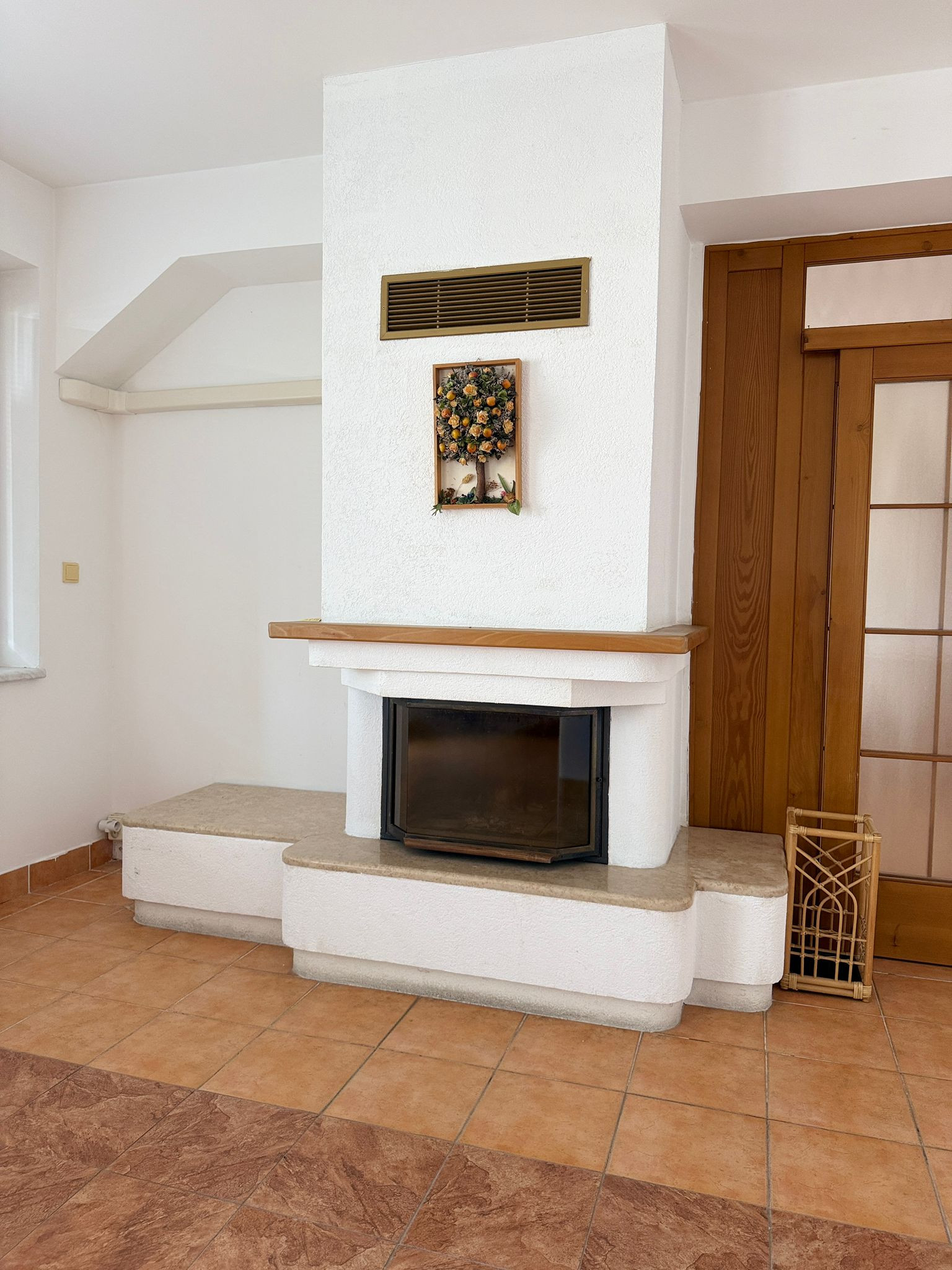 Podkrovný 3-izbový byt s krbom a garážou pri lesoparku