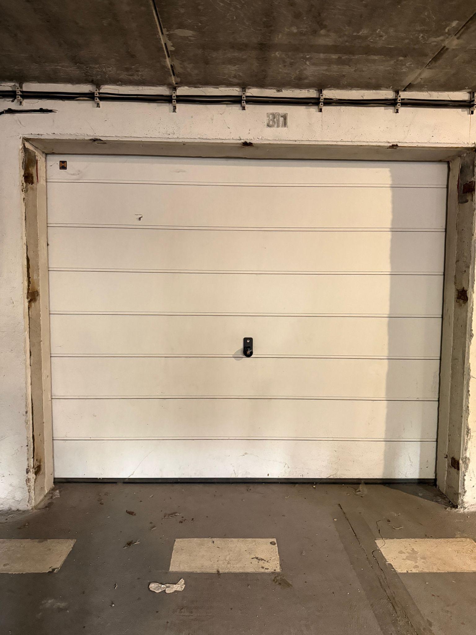 Garážový box 16 m² s diaľkovým ovládaním – Podunajské Biskupice