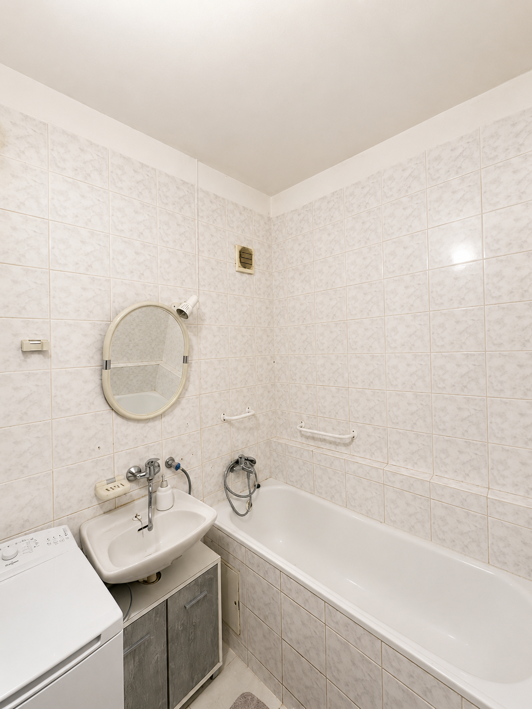 NA PRENÁJOM 3 IZBOVÝ BYT S BALKÓNOM ZLATÉ MORAVCE
