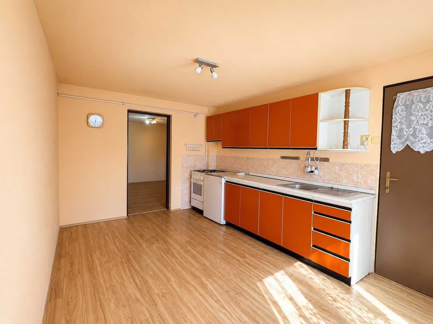 RODINNÝ DOM S POZEMKOM 1 905 m² V OBCI CHOČA