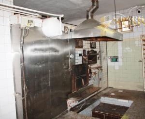 Vaša šanca na nový začiatok: Rodinný dom s pekárňou v malebných Vaďovciach!