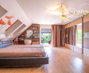 Rodinný dom, ktorý si zamilujete! Komfort, priestor a súkromie v Novóm Meste nad Váhom