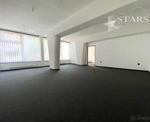 Predaj novo zrekonštruovaných obchodných a kancelárskych priestorov so služobným bytom v srdci Račianskeho mýta