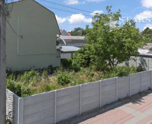 Stavebný pozemok s UPÍ na 4 podlažný objekt -Ružinov, Galvaniho