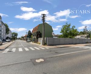 Stavebný pozemok s UPÍ na 4 podlažný objekt -Ružinov, Galvaniho