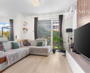 Štýlové bývanie so záhradou pri jazere len 20 minút od Bratislavy