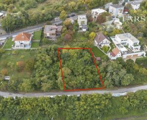 Koliba – 732 m² stavebný pozemok s projektom na 3 byty, výhľad