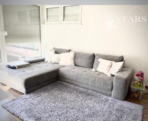 Prenájom 3,5-izbového bytu – Dlhé diely (komplex Kaskády)