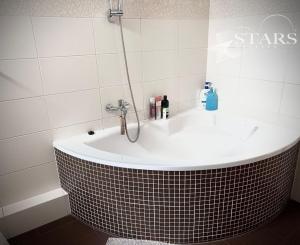 Prenájom 3,5-izbového bytu – Dlhé diely (komplex Kaskády)