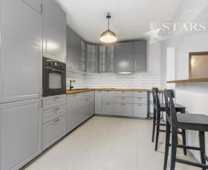 2-izbový byt so súkromnou záhradou v Karlovej Vsi