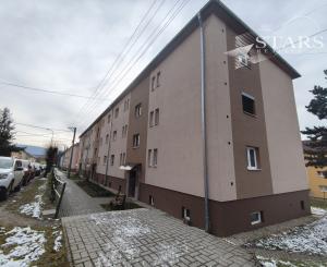 NA PREDAJ 2 IZBOVÝ BYT SNINA