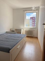 Podkrovný 3-izbový byt s krbom a garážou pri lesoparku