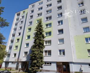 NA PREDAJ ZREKONŠTRUOVANÝ 3 IZBOVÝ BYT SNINA