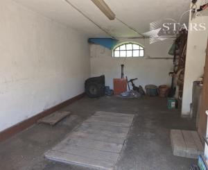 Vymeňte mestský ruch za vidiecku idylu s obrovským pozemkom