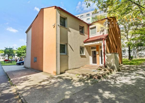 SUPER PONUKA!!! prenájom spodného podlažia o výmere 140 m²  v Šamoríne, ul. Hviezdna