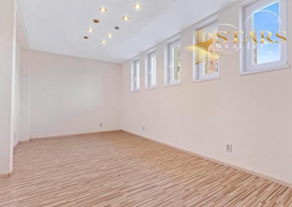 SUPER PONUKA!!! prenájom spodného podlažia o výmere 140 m²  v Šamoríne, ul. Hviezdna