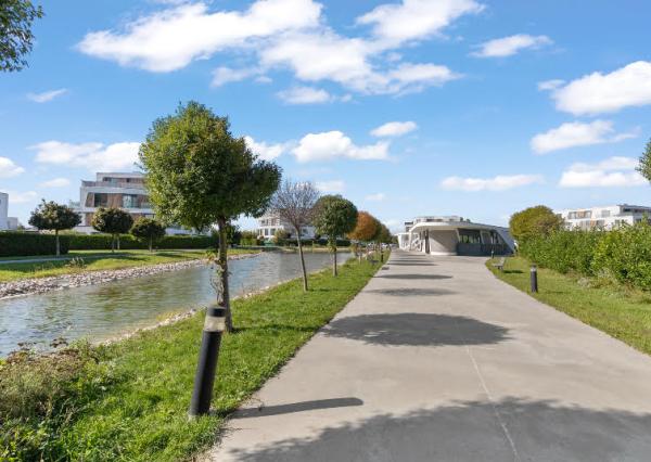 Štýlové bývanie so záhradou pri jazere len 20 minút od Bratislavy