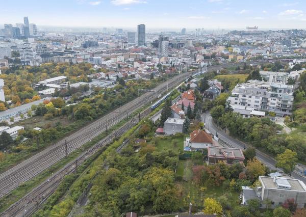 Koliba – 732 m² stavebný pozemok s projektom na 3 byty, výhľad