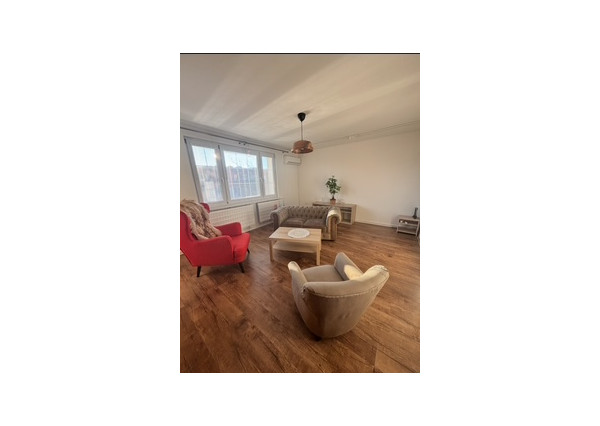 Prenájom – zariadený 3-izbový byt v centre Šamorína