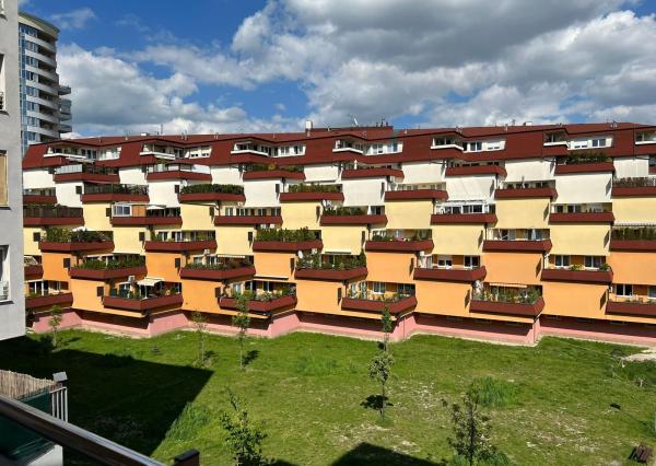 Prenájom 3,5-izbového bytu – Dlhé diely (komplex Kaskády)