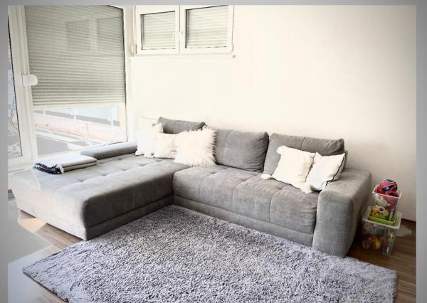 Prenájom 3,5-izbového bytu – Dlhé diely (komplex Kaskády)