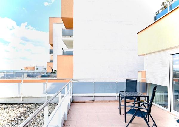 Prenájom 3,5-izbového bytu – Dlhé diely (komplex Kaskády)