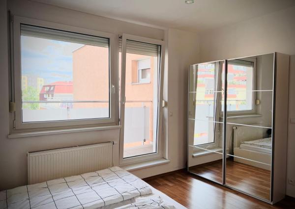 Prenájom 3,5-izbového bytu – Dlhé diely (komplex Kaskády)