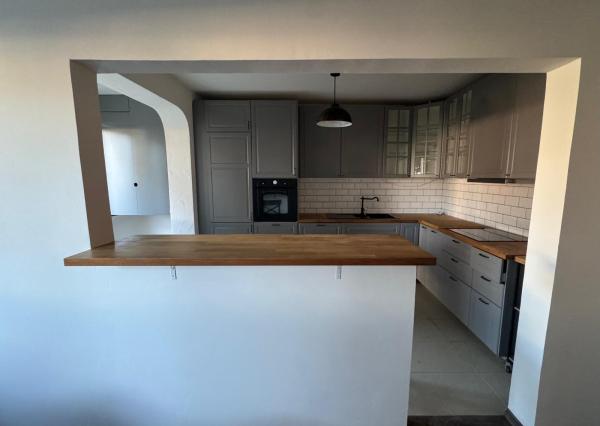 2-izbový byt so súkromnou záhradou v Karlovej Vsi