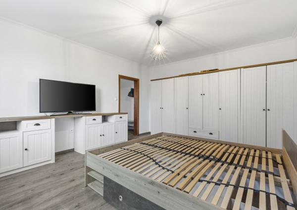 2-izbový byt so súkromnou záhradou v Karlovej Vsi,Ľudovíta Fullu.