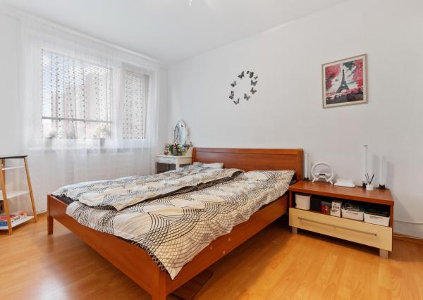 Na predaj 3 izbový byt s loggiou