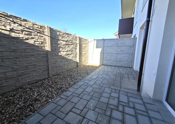 NOVOSTAVBA 2-izbový byt s terasou na prenájom v Opoji