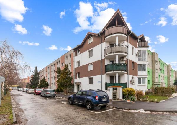 Na predaj 3 izbový byt s loggiou