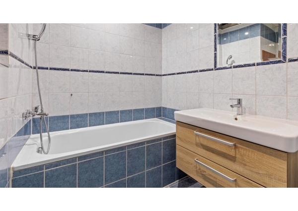 2-izbový byt so súkromnou záhradou v Karlovej Vsi,Ľudovíta Fullu.