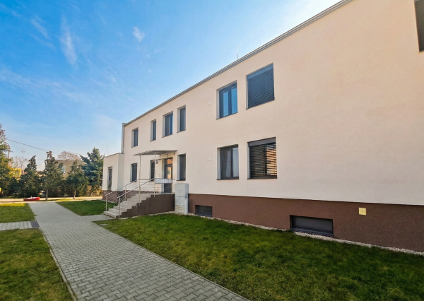 NOVOSTAVBA nebytový priestor 32 m² v obci  Dvory nad Žitavou