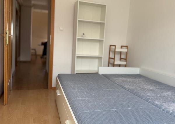 Podkrovný 3-izbový byt s krbom a garážou pri lesoparku