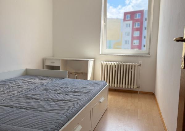 Podkrovný 3-izbový byt s krbom a garážou pri lesoparku