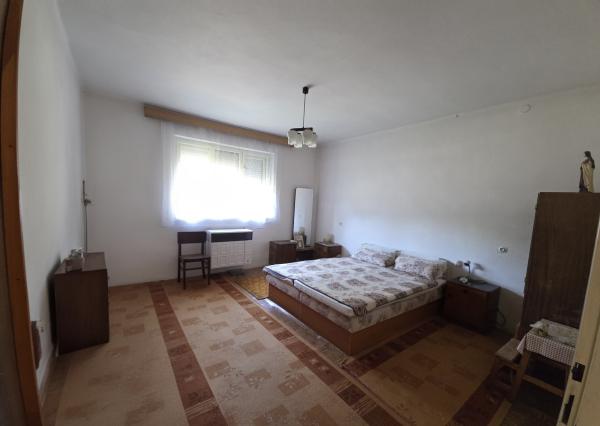 Vymeňte mestský ruch za vidiecku idylu s obrovským pozemkom