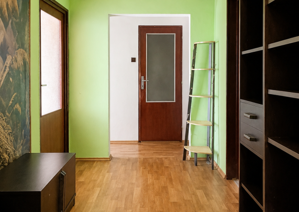 NA PRENÁJOM 3 IZBOVÝ BYT S BALKÓNOM ZLATÉ MORAVCE