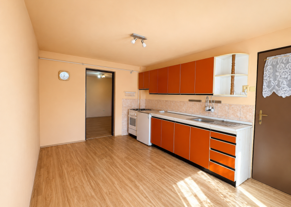 RODINNÝ DOM S POZEMKOM 1 905 m² V OBCI CHOČA